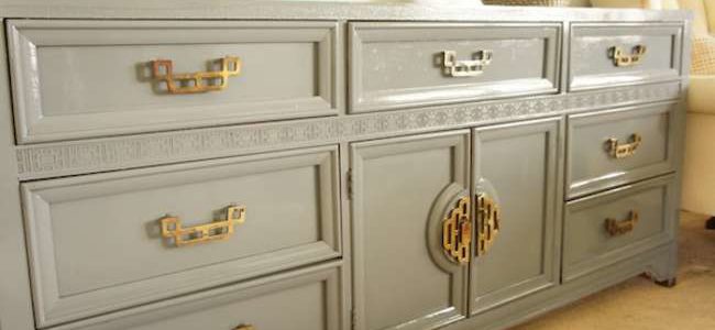Simple and Easy Kitchen Cabinet Updates
